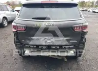 2019 Jeep COMPASS photo