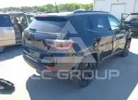 2019 Jeep COMPASS photo