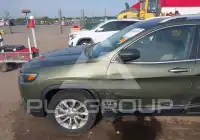 2019 Jeep CHEROKEE photo