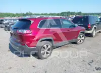 2019 Jeep CHEROKEE photo