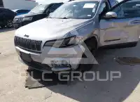 2019 Jeep CHEROKEE photo