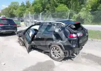 2019 Jeep CHEROKEE photo