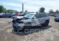 2019 Jeep CHEROKEE photo