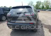 2019 Jeep CHEROKEE photo