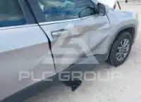 2019 Jeep CHEROKEE photo