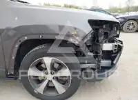 2019 Jeep CHEROKEE photo
