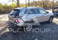 2019 Jeep CHEROKEE фото