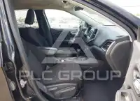 2019 Jeep CHEROKEE photo