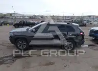 2019 Jeep CHEROKEE фото