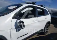 2019 Jeep CHEROKEE фото