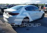 2019 Mazda 3 photo