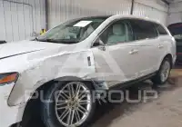 2019 Lincoln MKT фото