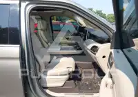2019 Lincoln NAVIGATOR photo