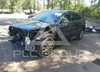 2019 Cadillac XT4 photo
