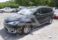 2019 Chrysler PACIFICA фото