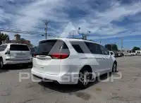 2019 Chrysler PACIFICA photo
