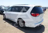 2019 Chrysler PACIFICA photo