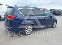 2019 Chrysler PACIFICA photo