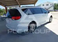 2019 Chrysler PACIFICA photo