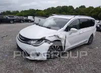 2019 Chrysler PACIFICA photo