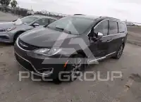 2019 Chrysler PACIFICA photo