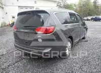 2019 Chrysler PACIFICA photo