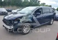2019 Chrysler PACIFICA photo