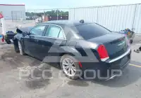 2019 Chrysler 300 photo