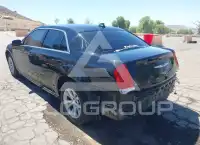 2019 Chrysler 300 photo
