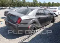 2019 Chrysler 300 фото
