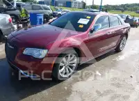 2019 Chrysler 300 фото
