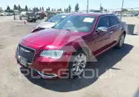 2019 Chrysler 300 фото