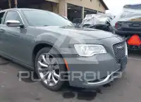 2019 Chrysler 300 фото