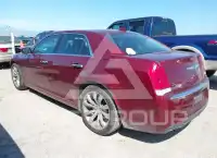 2019 Chrysler 300 фото