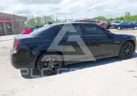 2019 Chrysler 300 фото