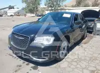 2019 Chrysler 300 photo
