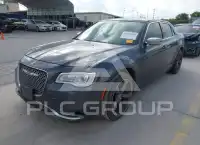 2019 Chrysler 300 фото