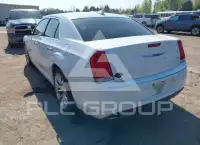 2019 Chrysler 300 фото