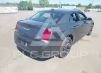 2019 Chrysler 300 фото
