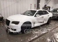 2019 Chrysler 300 фото