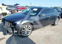2019 Chrysler 300 фото