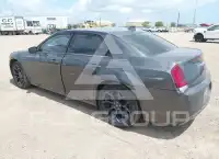 2019 Chrysler 300 фото