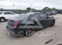 2019 Chrysler 300 фото