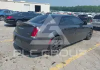 2019 Chrysler 300 фото
