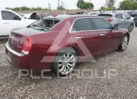 2019 Chrysler 300 photo