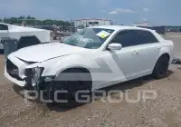 2019 Chrysler 300 photo
