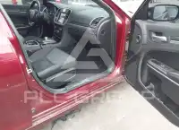 2019 Chrysler 300 photo