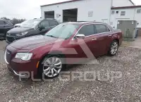 2019 Chrysler 300 photo