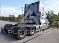 2019 Volvo VNL photo
