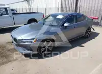 2019 Volvo S60 photo